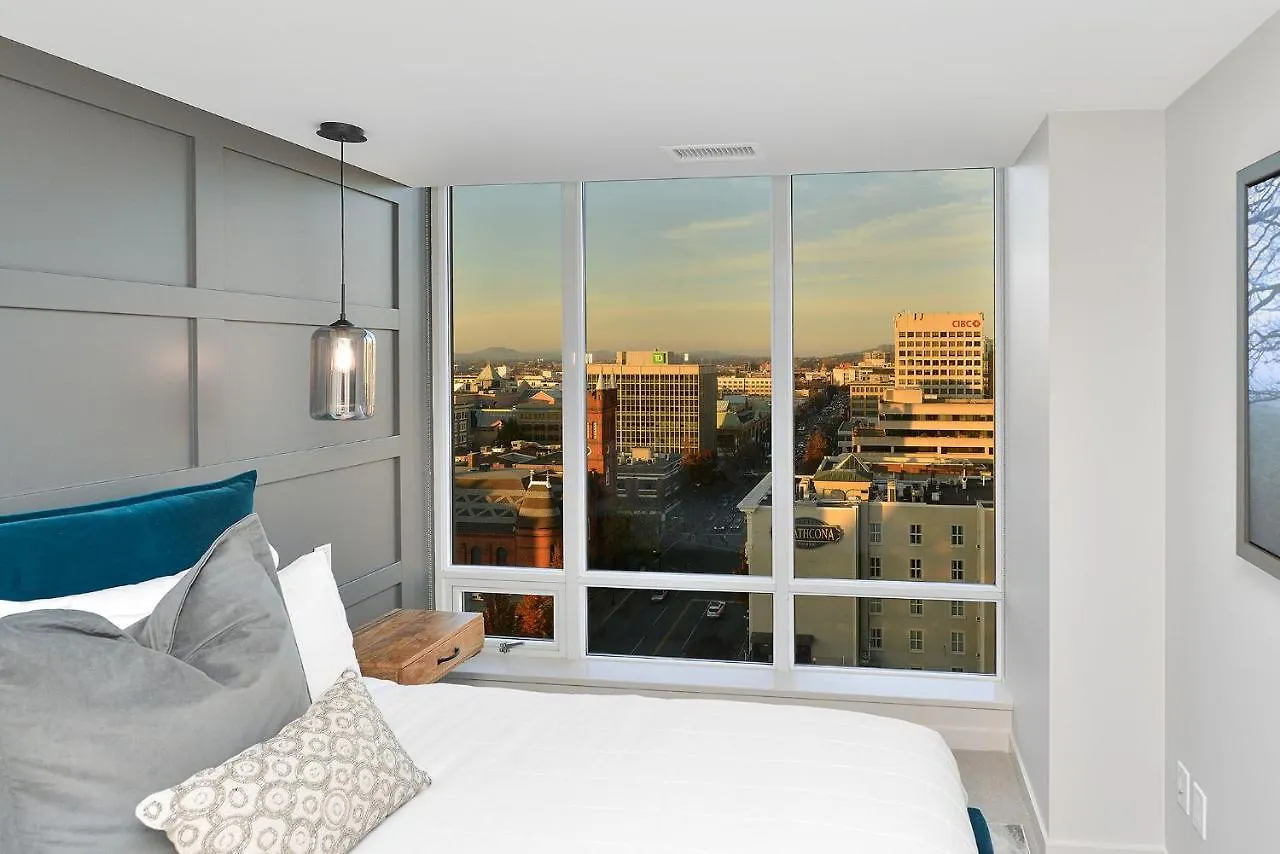 Luxury View Condo In Downtown Victoria Apartment